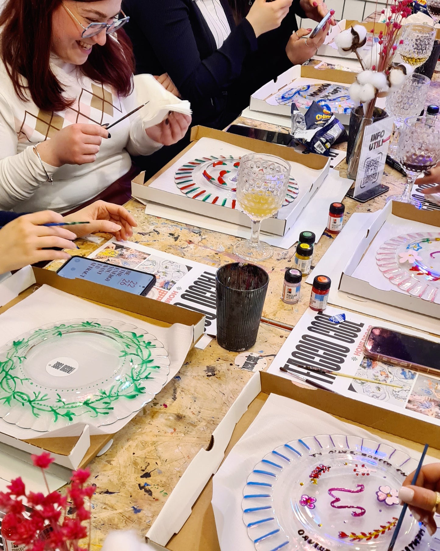 Mercoledì 10 Giu ore 21.00 - Decorazione Piatti
