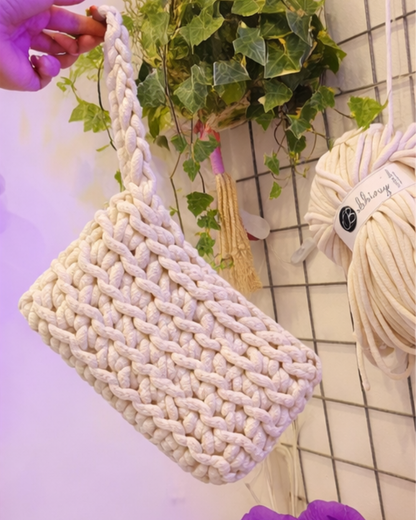 Giovedì 7 Mag ore 21.00 - Uncinetto: Pochette