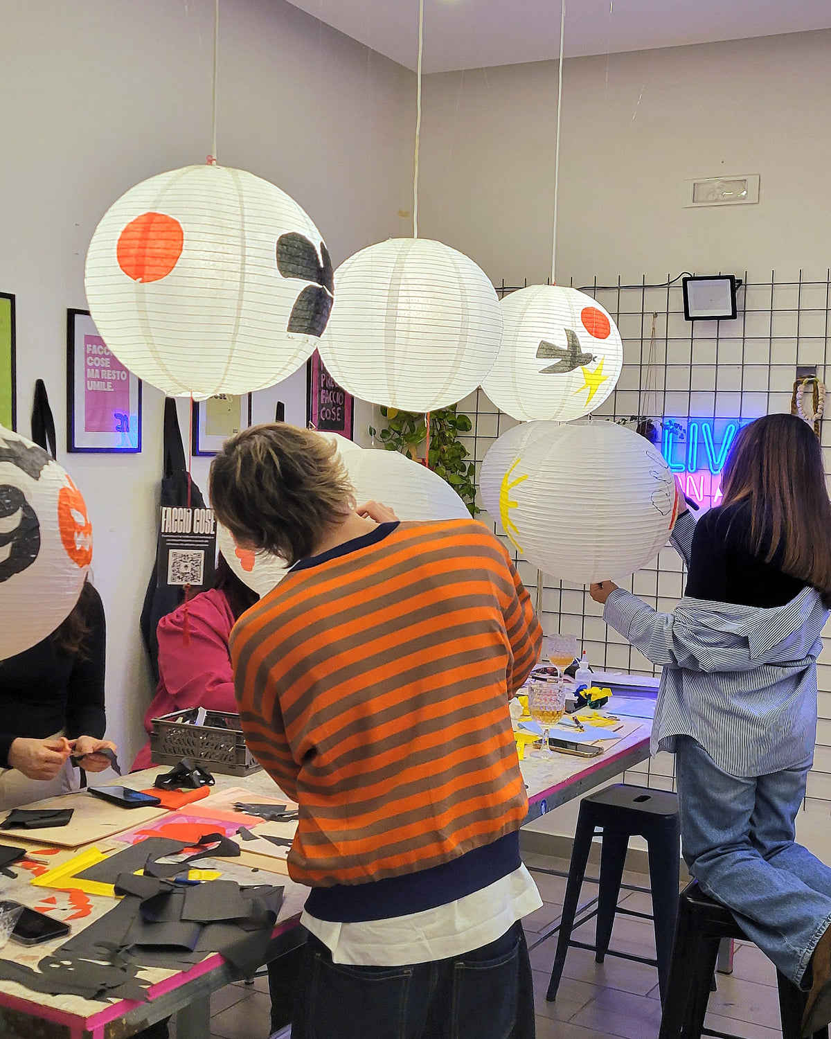 LUN 2 Nov ore 21.00 - Decoupage Lampada di Carta