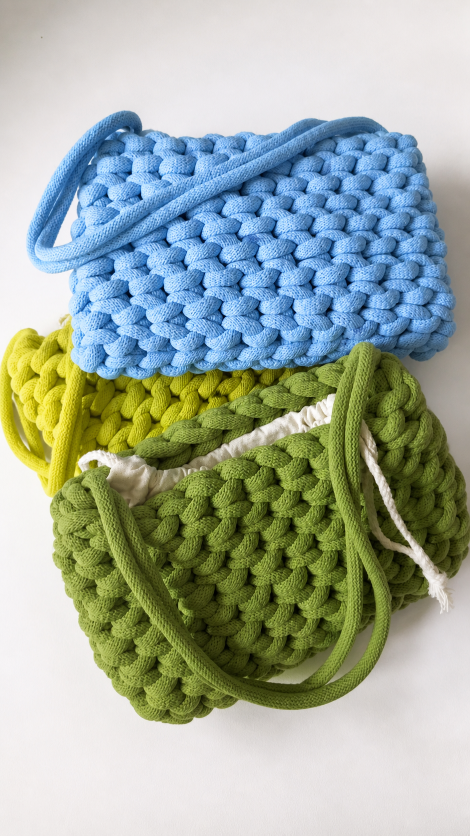 Giovedì 7 Mag ore 21.00 - Uncinetto: Pochette