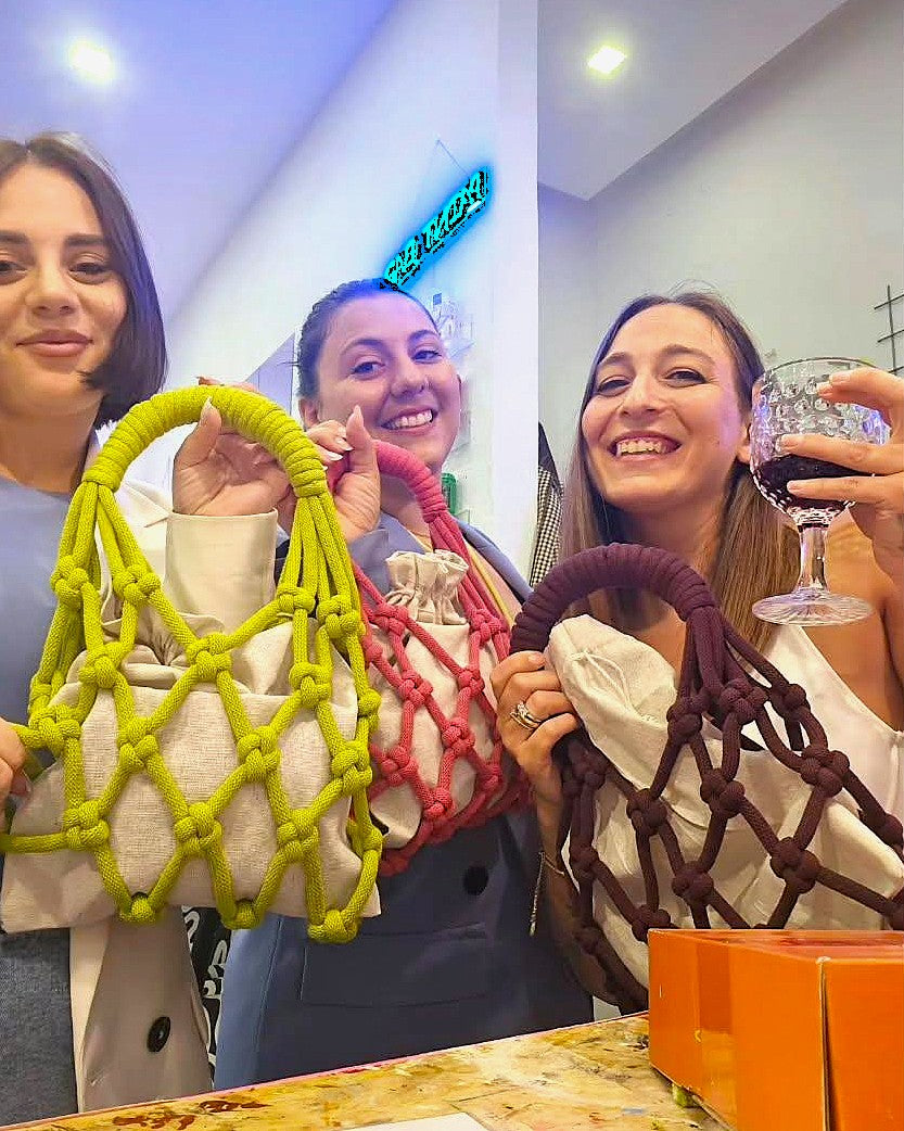 Gio 3 Set ore 21.00 - Macramè Summer Bag